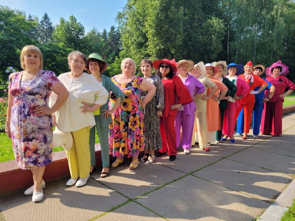 ЛЕТО, ЭТО МАЛЕНЬКАЯ ЖИЗНЬ