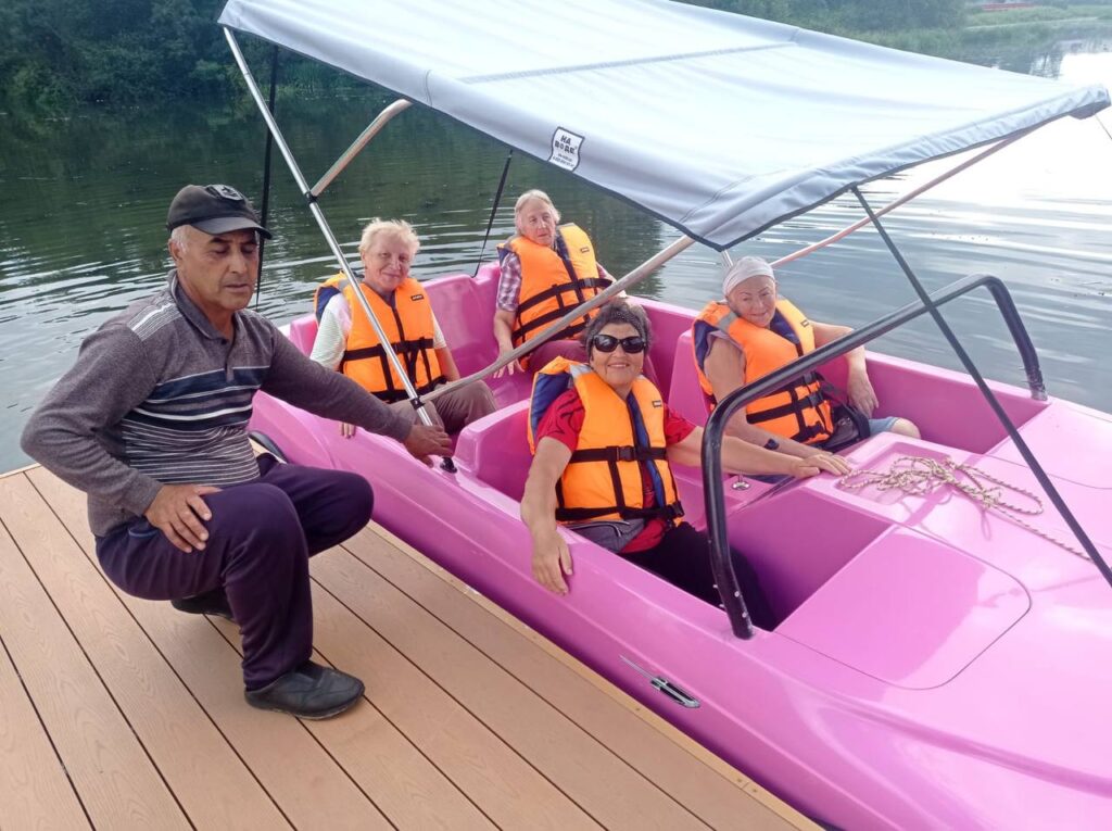 Катание на катамаране: море эмоций и впечатлений!